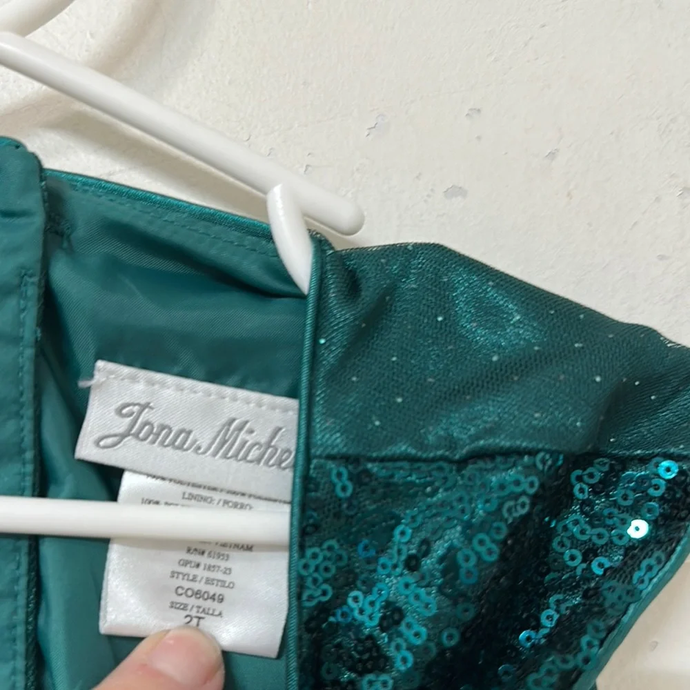 Jona Michelle sparkling sequin